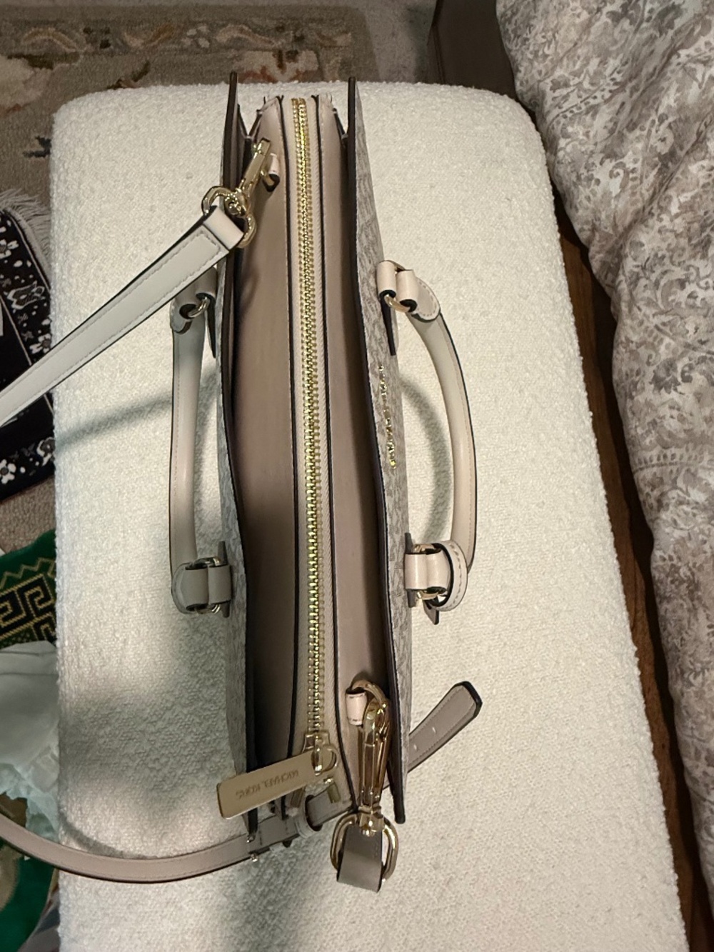 Michael kors satchel